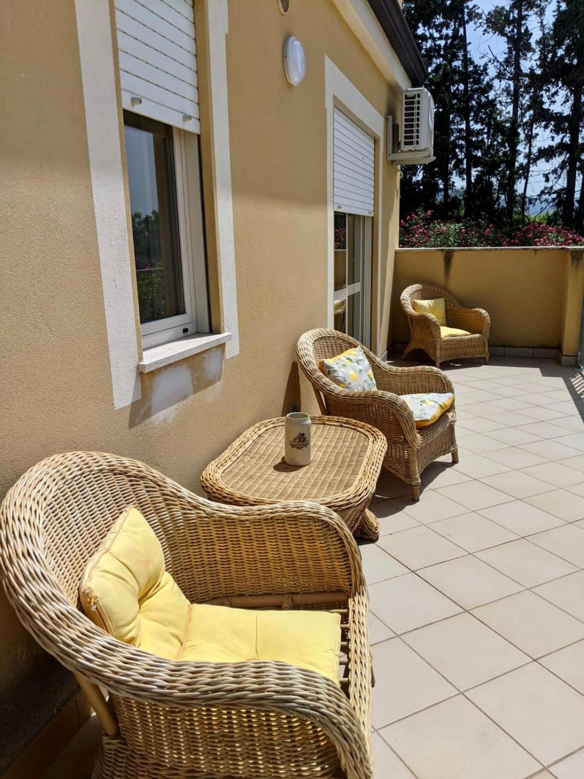 Apartment Difesa Pizzo ภายนอก รูปภาพ