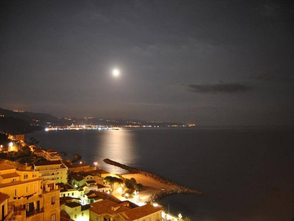 Apartment Difesa Pizzo ภายนอก รูปภาพ